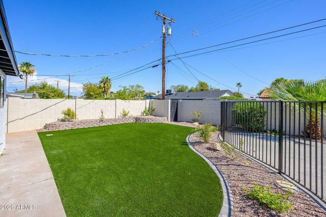 6807 E PORTLAND Street, Scottsdale, AZ 85257