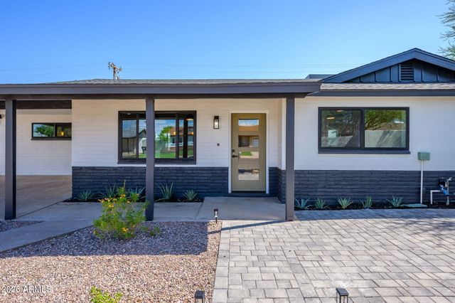6807 E PORTLAND Street, Scottsdale, AZ 85257
