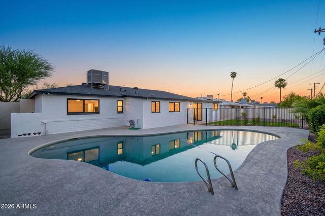 6807 E PORTLAND Street, Scottsdale, AZ 85257