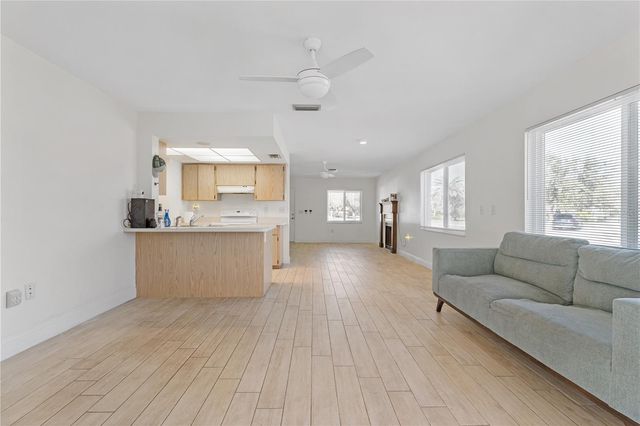 401 NASSAU STREET S, Venice, FL 34285