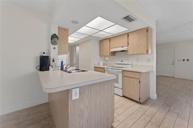 401 NASSAU STREET S, Venice, FL 34285