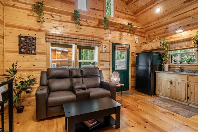 151 Rushmore Lane, Murphy, NC 28906