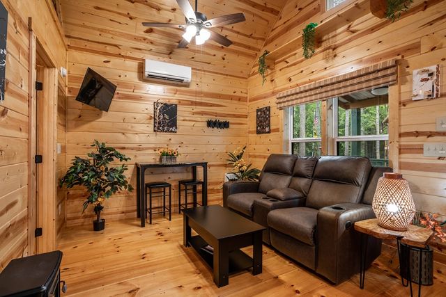 151 Rushmore Lane, Murphy, NC 28906