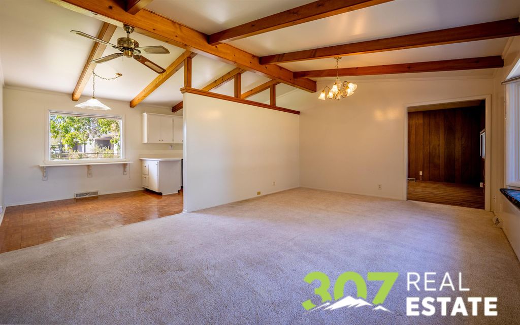 2704 Cowgill Rd, Cody, WY 82414 photo 2