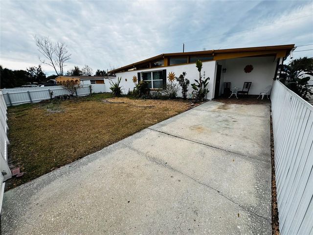 1709 WARRINGTON WAY, Tampa, FL 33619