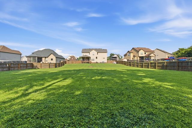 927 Nectar Ct, Adams, TN 37010