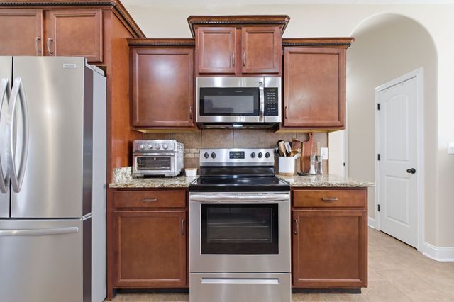 927 Nectar Ct, Adams, TN 37010
