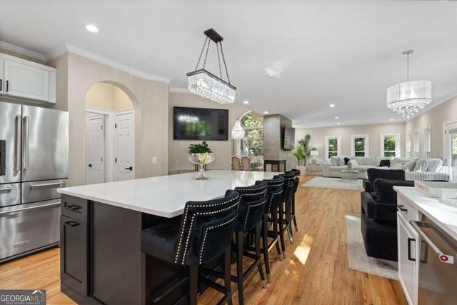 820 Glen Royal Drive, Roswell, GA 30076