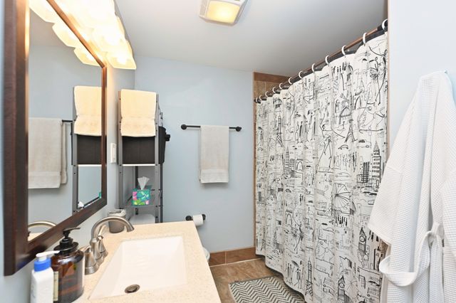 1027 Carolyn Ave, Nashville, TN 37216