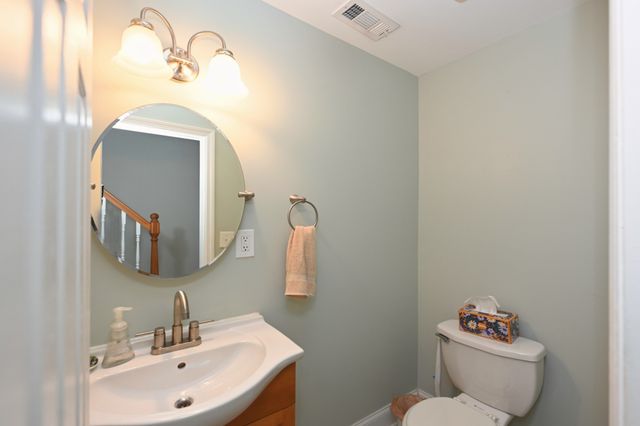 1027 Carolyn Ave, Nashville, TN 37216
