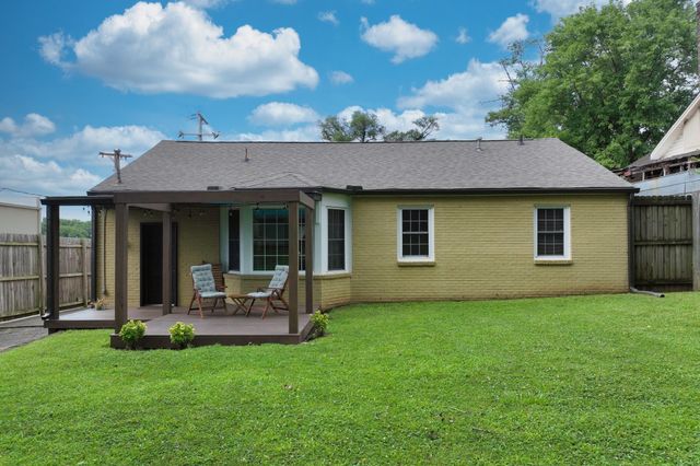 1027 Carolyn Ave, Nashville, TN 37216