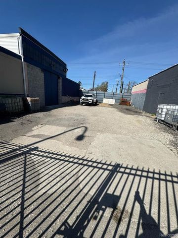 8605 Livernois Avenue, Detroit, MI 48204