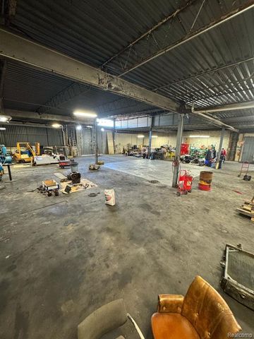 8605 Livernois Avenue, Detroit, MI 48204