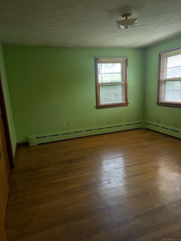 207 Highland Drive, Waterbury, CT 06708