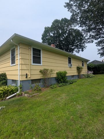 207 Highland Drive, Waterbury, CT 06708