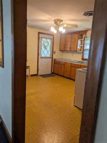 207 Highland Drive, Waterbury, CT 06708
