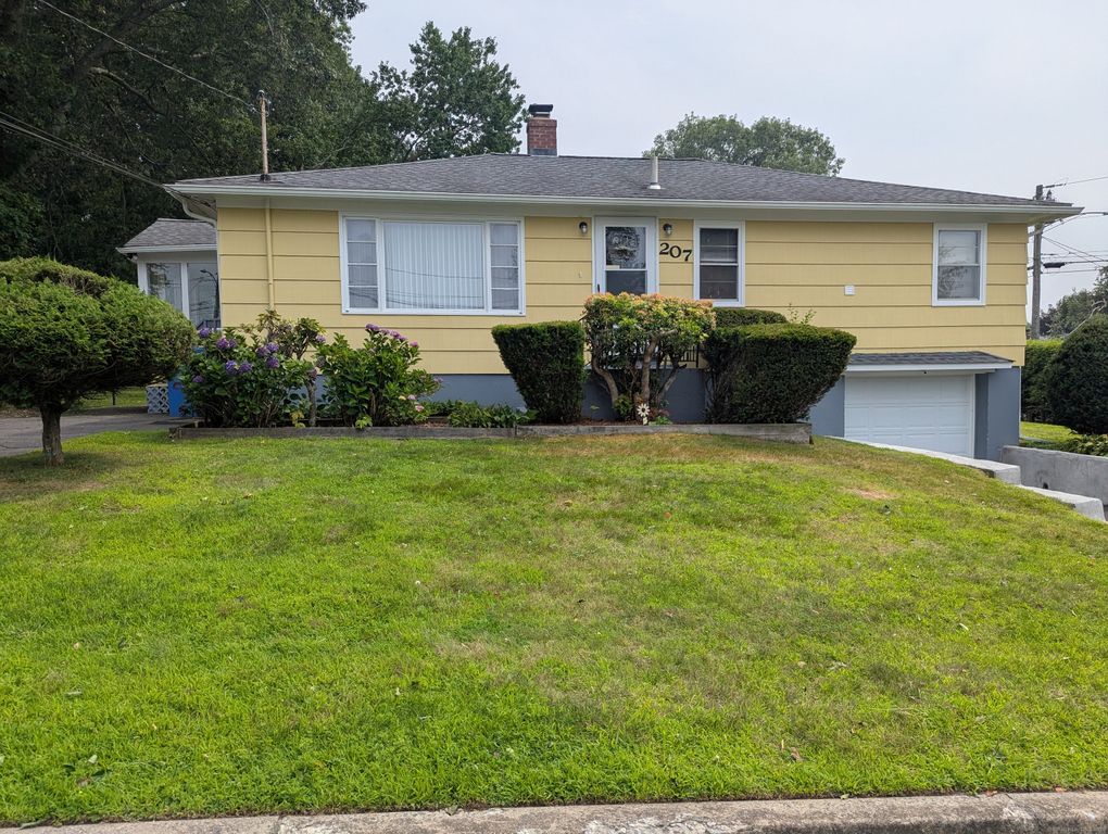 207 Highland Drive, Waterbury, CT 06708