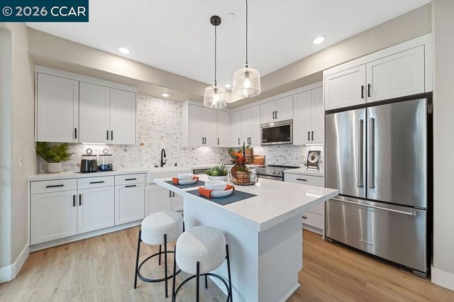 27264 Cosmo Ct, Hayward, CA 94544