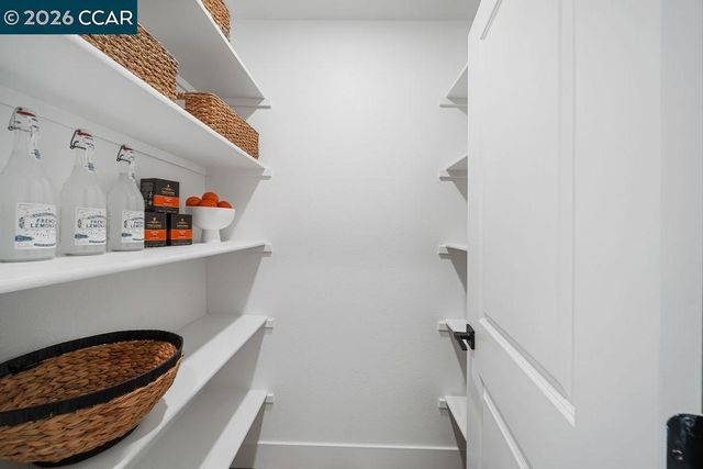 27264 Cosmo Ct, Hayward, CA 94544