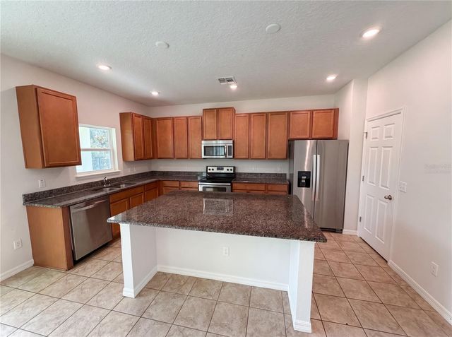 811 MAPLE LEAF LOOP, Winter Springs, FL 32708