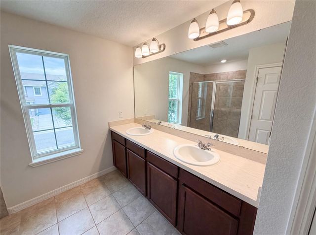 811 MAPLE LEAF LOOP, Winter Springs, FL 32708