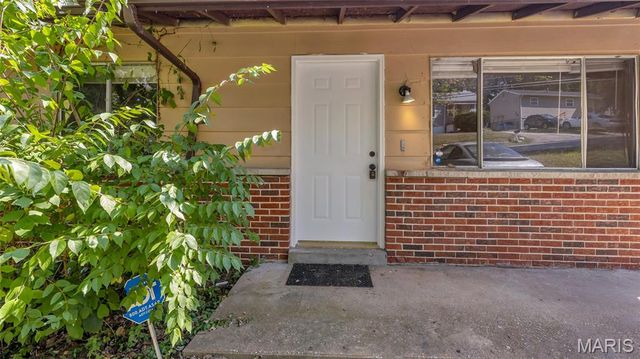 10062 Bon Oak Drive, St Louis, MO 63136