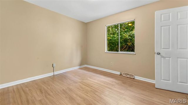 10062 Bon Oak Drive, St Louis, MO 63136