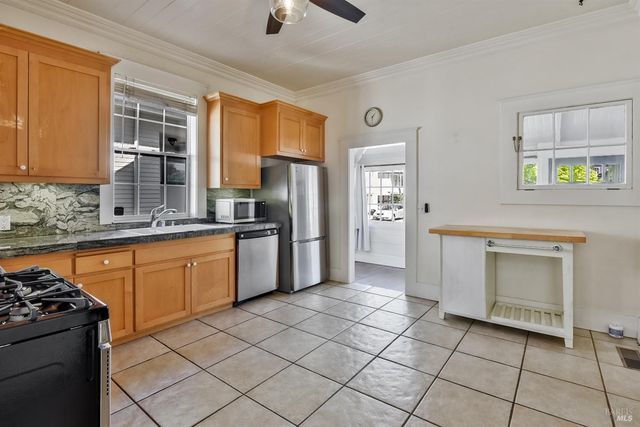 39 Latham St, San Rafael, CA 94901