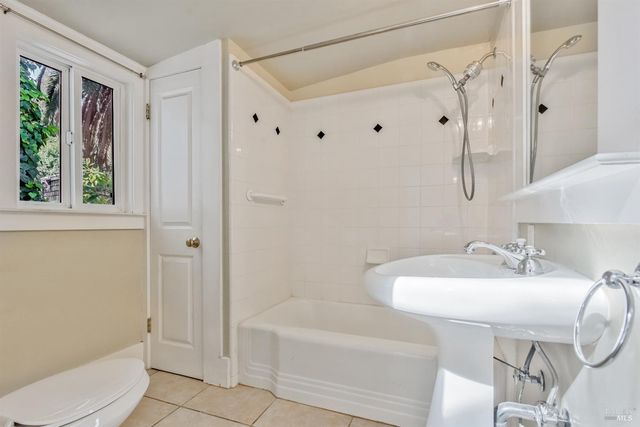 39 Latham St, San Rafael, CA 94901