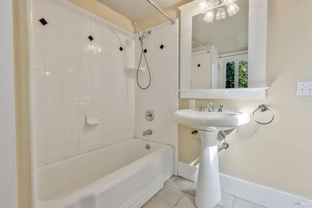 39 Latham St, San Rafael, CA 94901