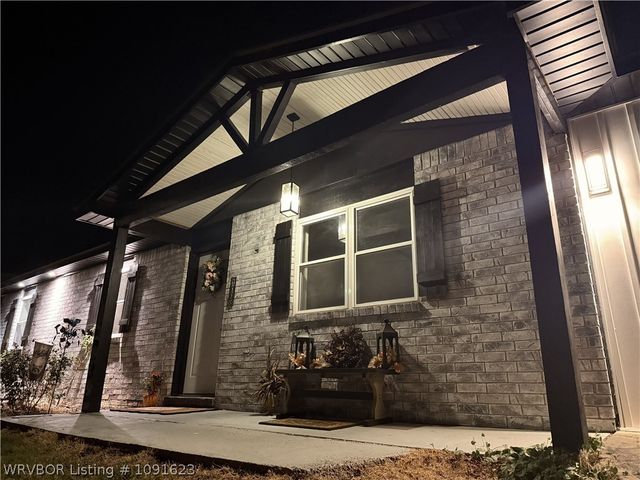 1003 Flatrock Drive, Van Buren, AR 72956