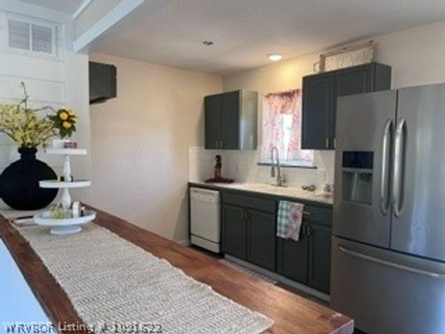 1003 Flatrock Drive, Van Buren, AR 72956