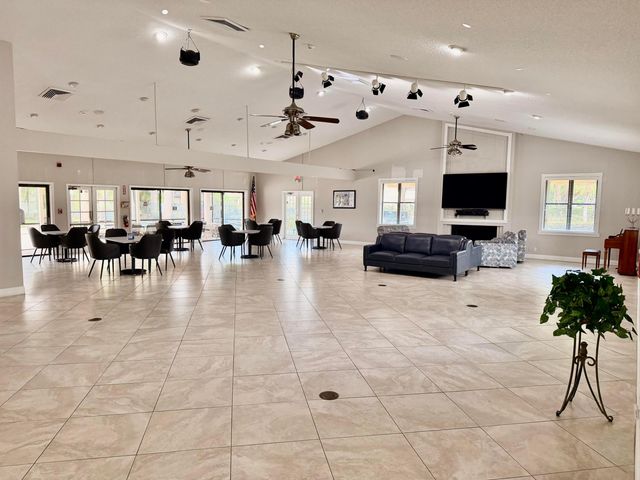 3362 Perimeter Drive 3362, Greenacres, FL 33467