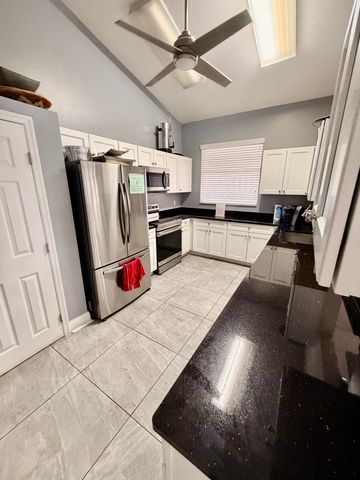 3362 Perimeter Drive 3362, Greenacres, FL 33467