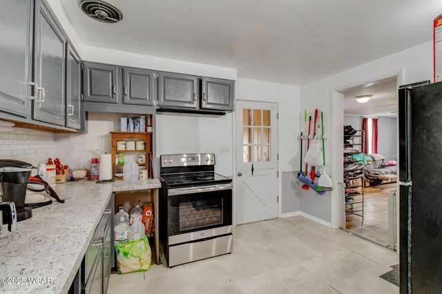 608 W Pearl Street, Wapakoneta, OH 45895