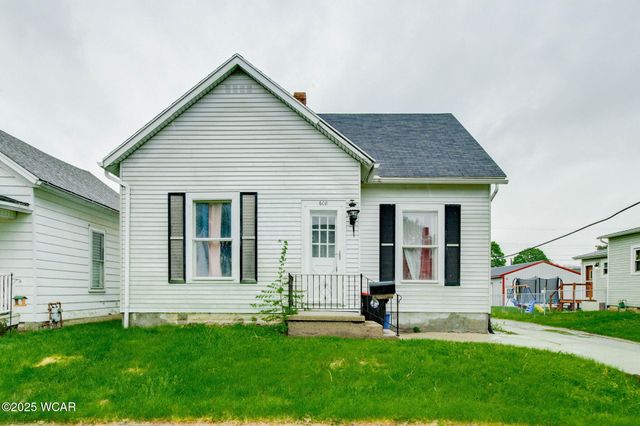 608 W Pearl Street, Wapakoneta, OH 45895