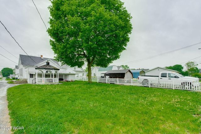 608 W Pearl Street, Wapakoneta, OH 45895