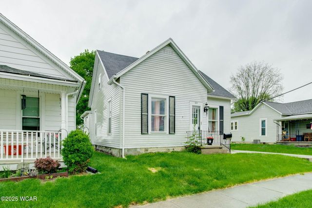 608 W Pearl Street, Wapakoneta, OH 45895