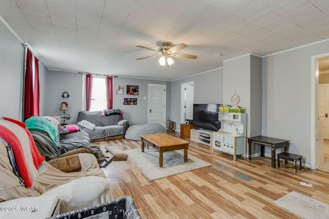 608 W Pearl Street, Wapakoneta, OH 45895