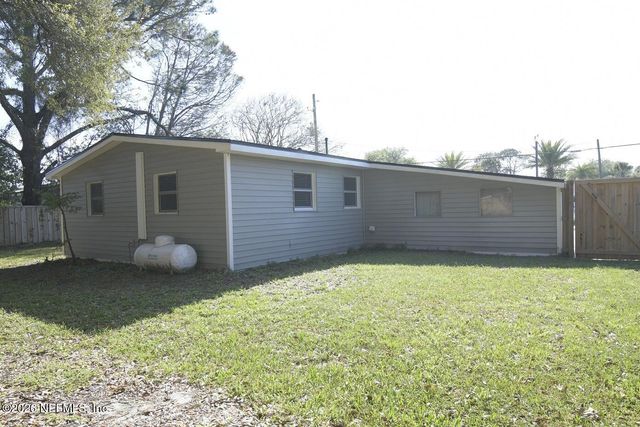 477 SAILFISH Drive E, Atlantic Beach, FL 32233