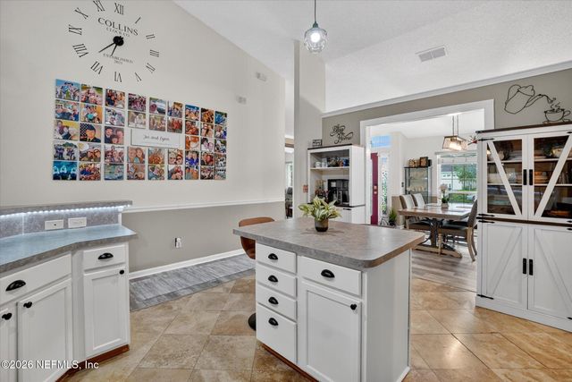 7525 PLANTATION CLUB Drive, Jacksonville, FL 32244