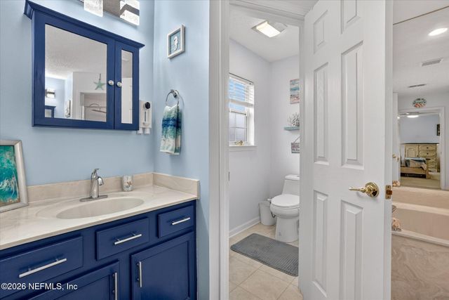 7525 PLANTATION CLUB Drive, Jacksonville, FL 32244