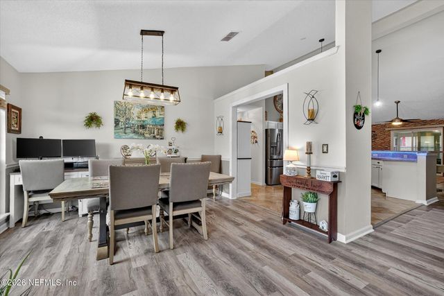 7525 PLANTATION CLUB Drive, Jacksonville, FL 32244