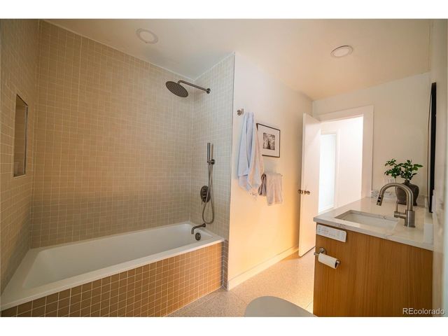 1249 S Otis Ct, Lakewood, CO 80232