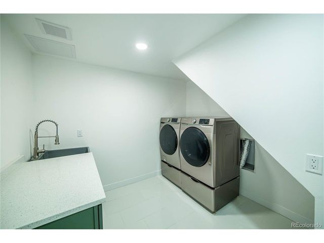 1249 S Otis Ct, Lakewood, CO 80232