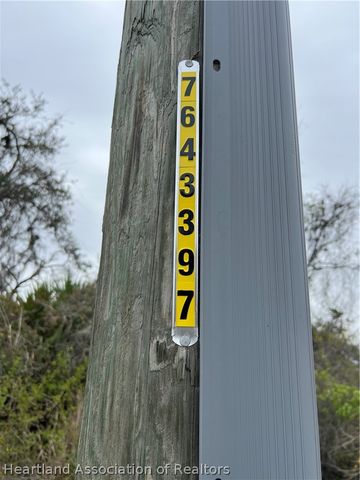 346 Imbros Avenue NE, Lake Placid, FL 33852