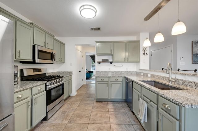 804 Pampas Ricas DR, Leander, TX 78641