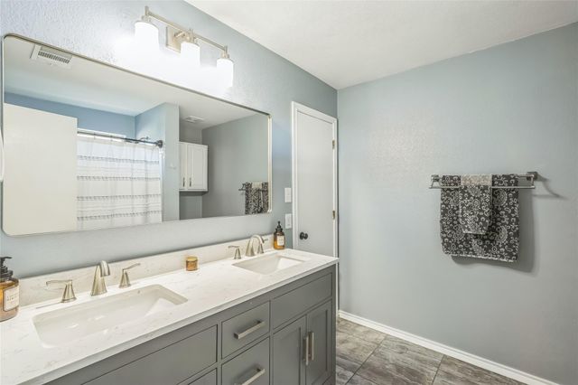 804 Pampas Ricas DR, Leander, TX 78641