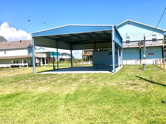 966 Clara Street, Crystal Beach, TX 77650