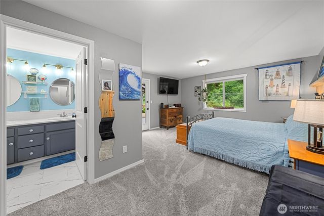 1825 W Deegan Road E, Shelton, WA 98584